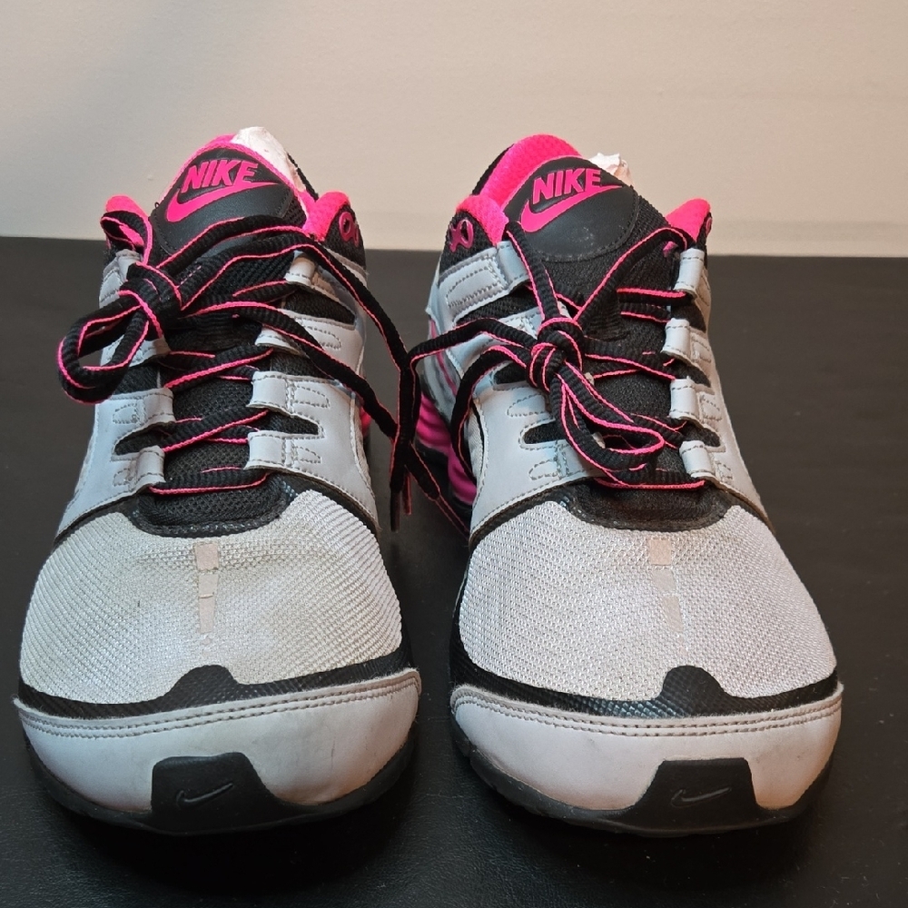 Nike Shox Women's Athletic Shoes in Gray and Pink - Picture 2 of 12